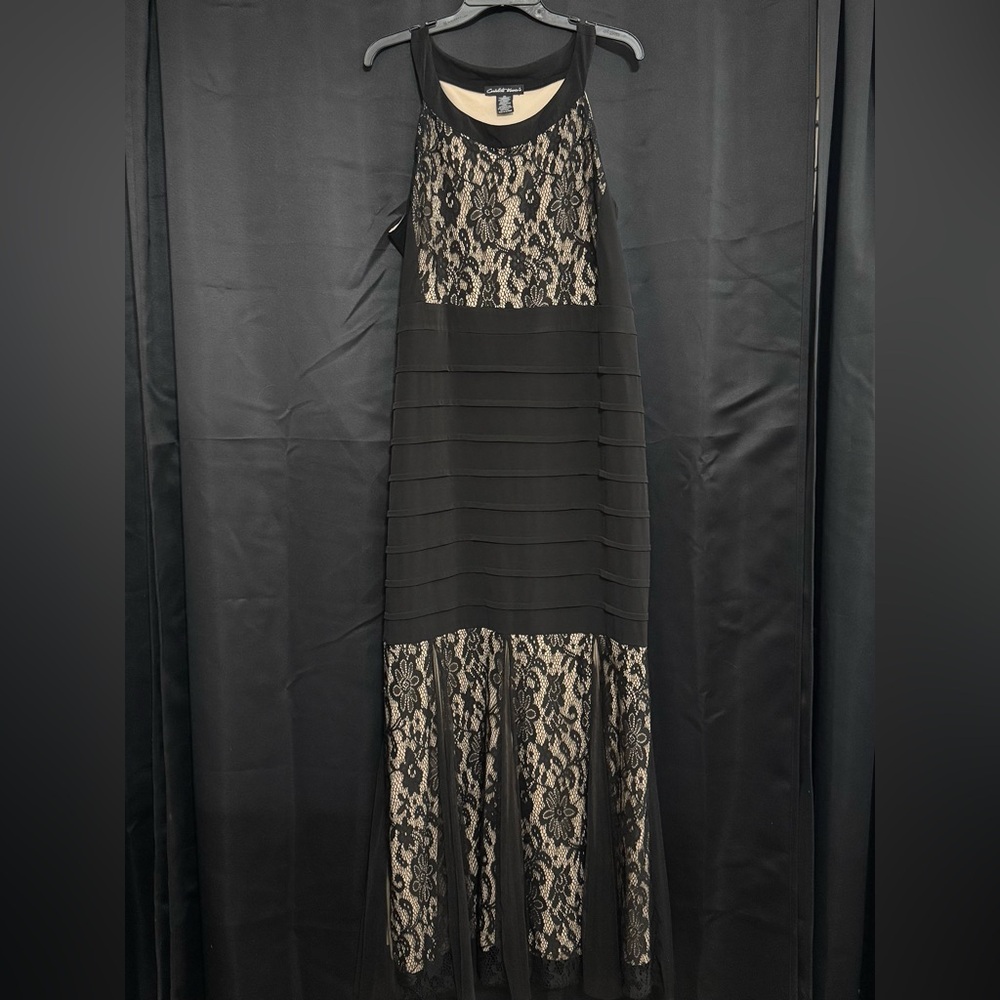 Elegant Black Lace Dress